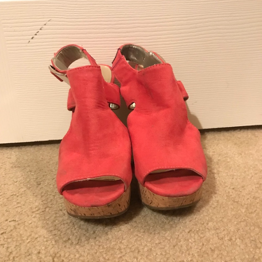 Coral wedges